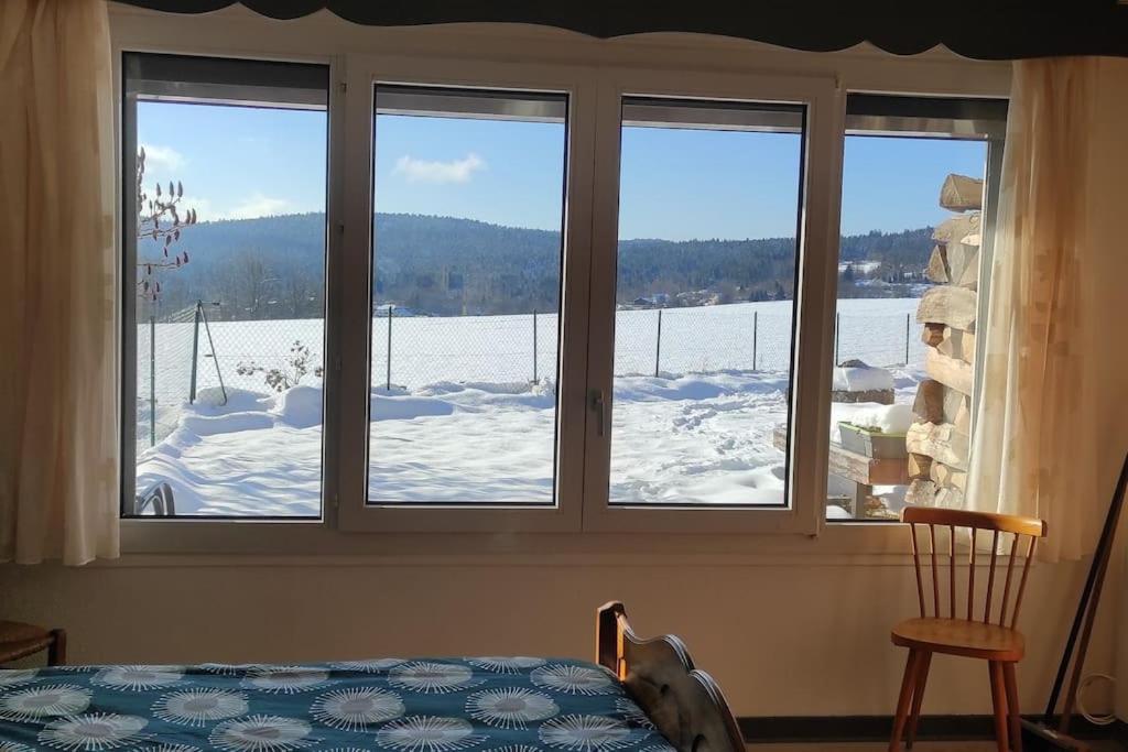 Studio Avec Belle Vue Proche Du Lac Genin Echallon Dış mekan fotoğraf